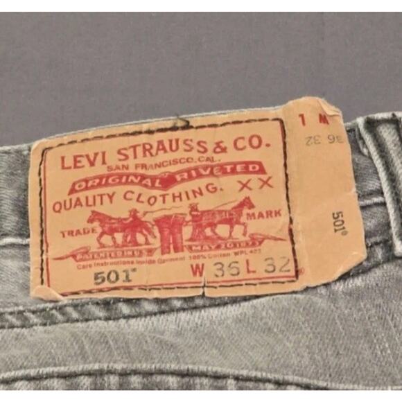Levis 501 Jeans Men 36x32 (36x31 Gray Denim Button Fly Distressed Original Pants - Picture 3 of 4
